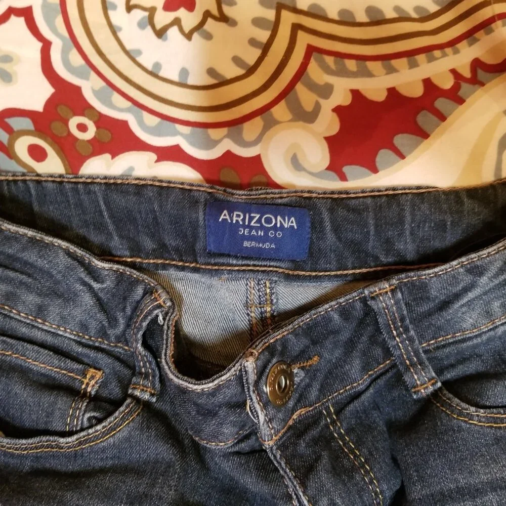 **CLEARANCE** Arizona Jean Co. Girl's Shorts 12 Blue Bermuda Jeans Denim Cuffed